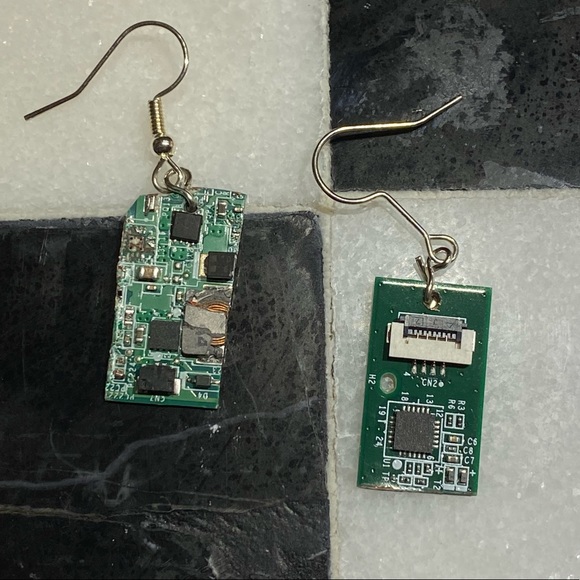 MOTHERBOARD EARRINGS - Picture 2 of 3